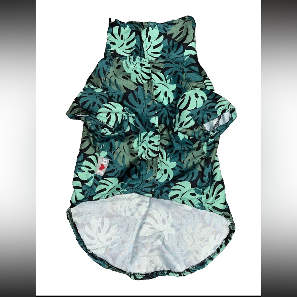 Tropical Leaf Print Dog Shirt with Collar Medium NWOT - Picture 2 of 3
